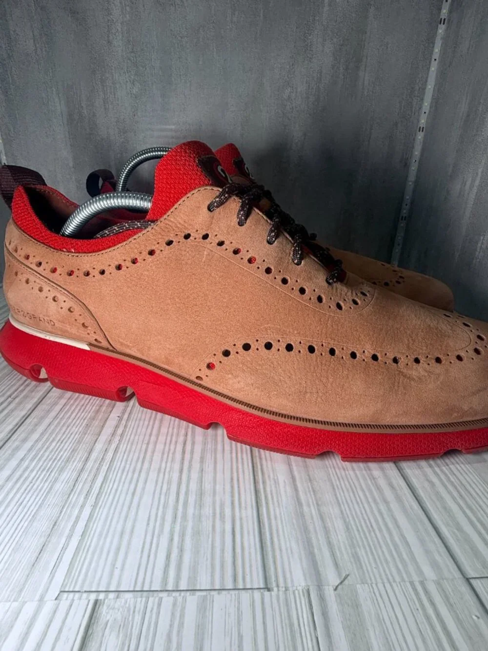Cole Haan ZERØGRAND Wingtip Oxford Shoes Men's 13M Tan Suede Red C33628 EXCELLEN
